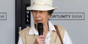 Princess Royal Defies Ebola Threat and makes a Tour in Uganda at a Critical Moment