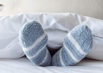 Wearing Socks While Sleeping Affects  Your Body & Brain