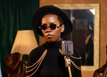 Azawi Announces New Album “Lost Files” Set for November Release