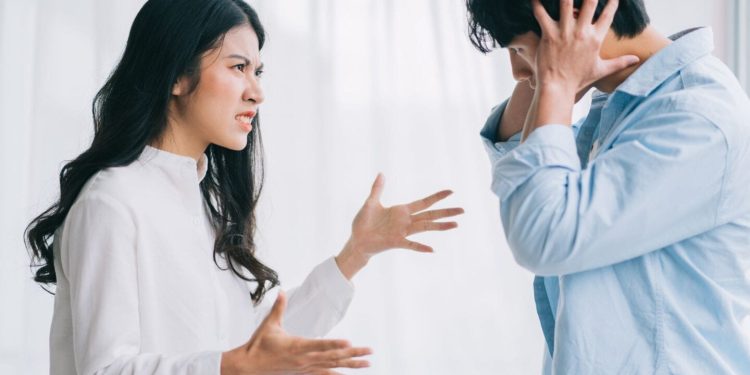 8 Signs Your Partner Is a Walking Red Flag 🚩